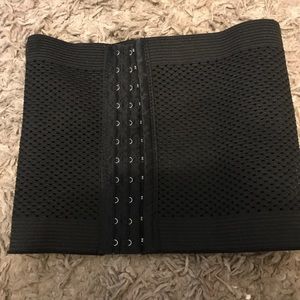 Waist trainer